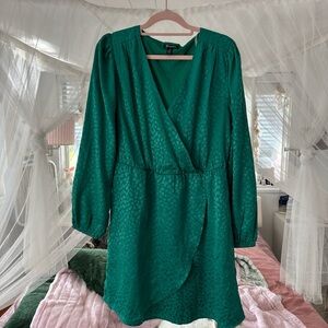 Versona Emerald Green Long-Sleeve Wrap Dress